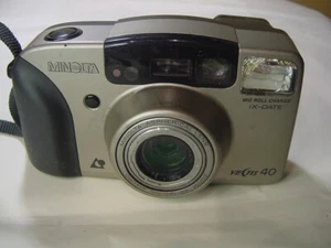 MINOLTA VECTIS 40 POINT & SHOOT FILM CAMERA - Picture 1 of 3