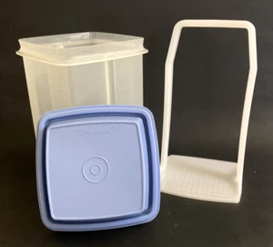 Tupperware Pick A Deli Pickle Olive Keeper Blue Square Lg 8 Cup 1560, 1561, 1562 - Picture 1 of 4