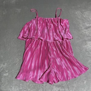 Mameluco Lulus para mujer grande divertido coqueteo rosa satinado plisado sin mangas - Imagen 1 de 5