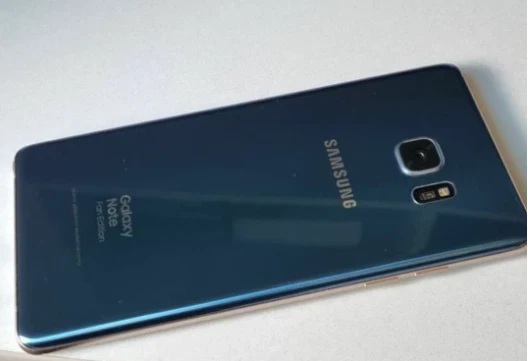 Samsung Galaxy Note FE SM-N935 64GB Blue Unlocked Fan Edition - Image 1 of 1