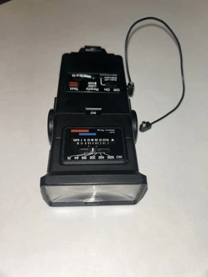 JCPenney Compact Zoom Thyristor Strobe For Camera - Image 1 of 4