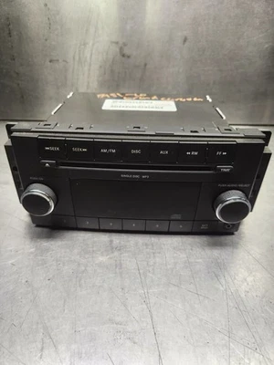 Dodge Grand Caravan 2009-2011 receptor de radio AM-FM-CD-MP3 ID RES OEM P05091113AC Foto 1 de 4