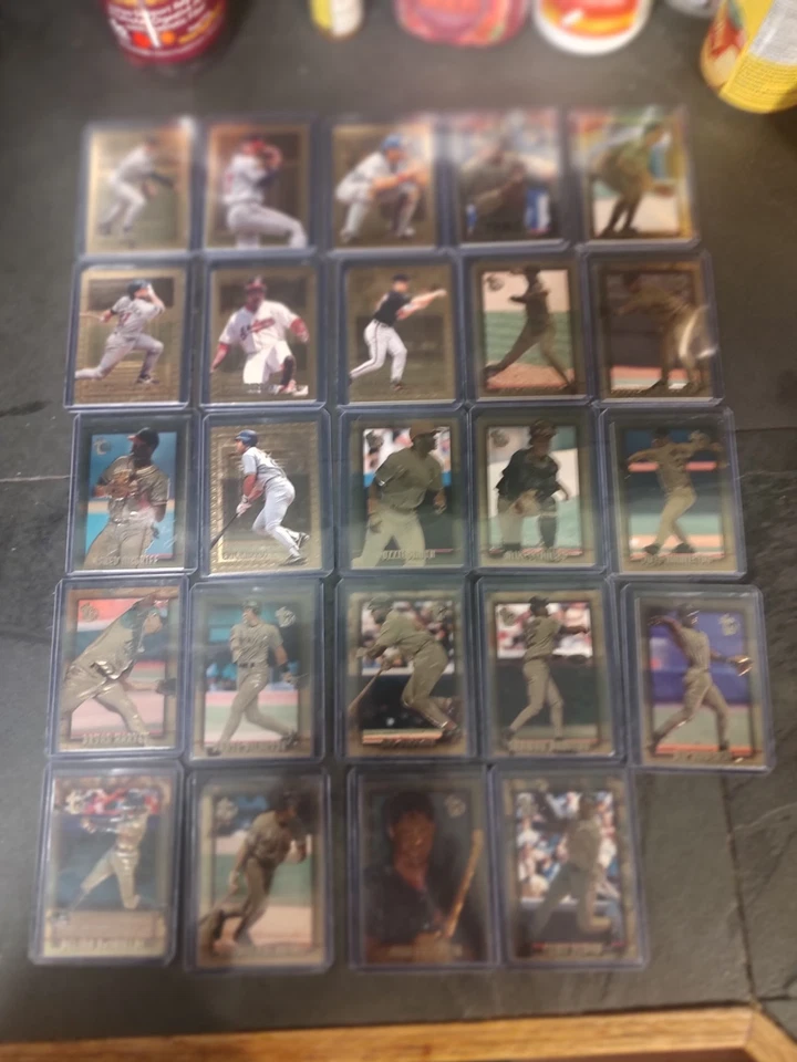 1995 Topps Embossed Golden idols Cards - Image 1 of 4