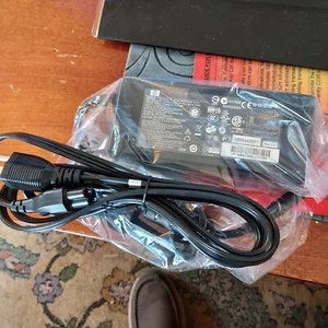 BRAND NEW, HP 120 W POWER ADAPTER,100-240,50/60HZ, OUTPUT 18.5V-6.5A BRAND NEW! - Picture 1 of 4