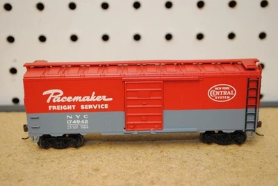 Athearn 7009 NYC New York Central Pacemaker #17942 40' Steel Box Car HO-Scale - Image 1 of 4