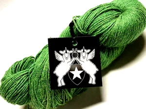 LUCKY GREEN St Patrick's 8oz 660yd Galler HEATHER PRIME S-F ALPACA Soft DK YARN - Picture 1 of 7