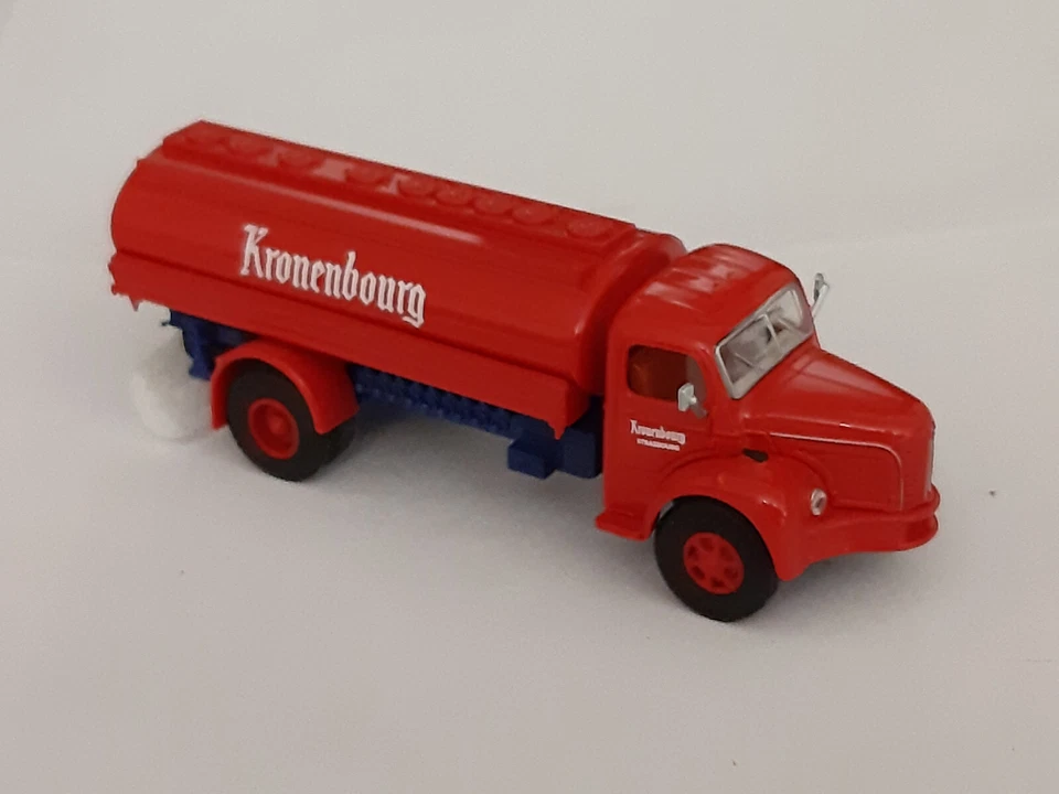 Brekina 85305 Berliet GLR 8 Tankwagen Cisterne Kronenbourg HO 1:87 - Photo 1/1