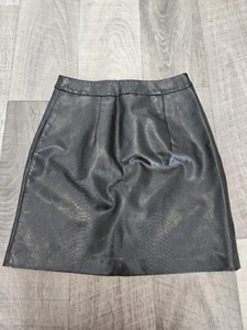 New Look snakeskin Mini Skirt (Faux Leather) Size 6 UK - RRP £30 - Picture 1 of 7