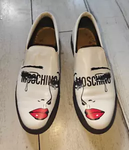 😍 Moschino Loafer Eyes Capsule Collection Slip On in Real leather size 6.5 / 7 - Picture 1 of 8