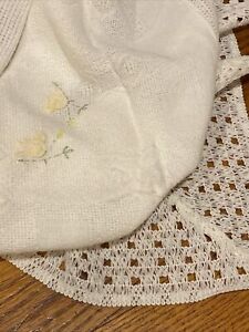 Vintage Baby Receiving Blanket Yellow Birds White Woven Throw Fringe NEW