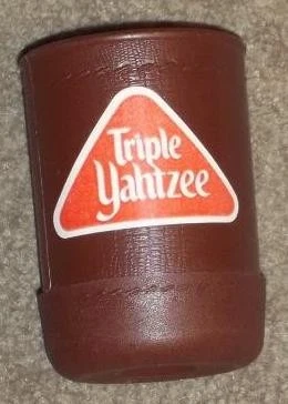 TAZA COCTELERA DADOS DE REPUESTO TRIPLE YAHTZEE DE PLÁSTICO DE COLECCIÓN Foto 1 de 4