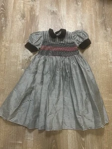 Pervenche Dress Girls 5 Black White Red Gingham Smocked Holiday EUC - Picture 1 of 4