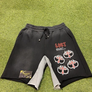 Black Red Cotton Lost Intricacy Shorts: L - Picture 1 of 3
