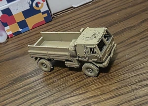 One HO 1/87 scale LMTV M1078 truck, armored cab, desert tan - Picture 1 of 5