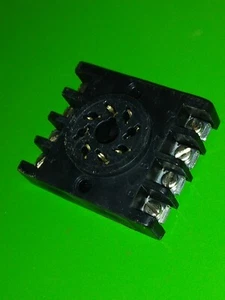 Socket x1 octal support bakélite 8 Broches pour tube câblage proto Nos Sup64 - Imagen 1 de 8