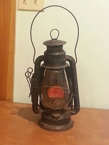 Antique Dietz Lantern Carriage Kerosene Gas Lamp with Red Glass Lens - Picture 1 of 9