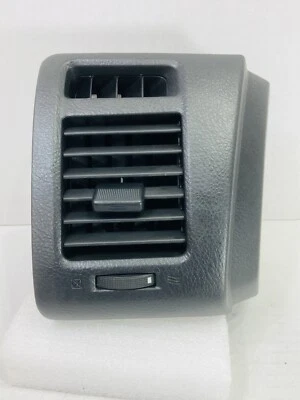 2003 - 2009 Toyota 4Runner PASSENGER SIDE Dash Defroster AC Vent Air Vent / Trim Foto 1 de 4