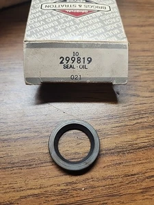 Neu OEM Briggs & Stratton 299819 Öldichtung NOS ersetzt durch 299819S - Bild 1 von 1