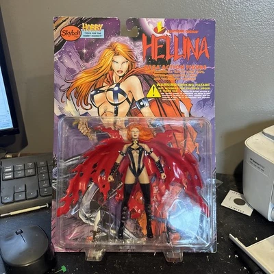 Mega figura de acción Hellina de colección nueva/sellada de Skybolt Toyz  Foto 1 de 4