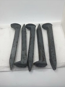 Lot Of 5 Medium Carbon Railroad Spikes - Picture 1 of 5
