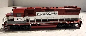 Athearn HO Scale EMD GP38-2 Diesel Electro-Motive #751 - Picture 1 of 9