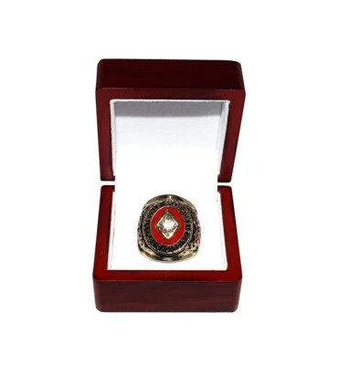 Anillo y caja de campeonato de los Cardenales de San Luis 1934 Campeones del Mundo (Gashouse Gang) Foto 1 de 4