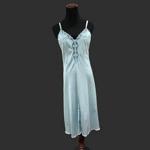 JC Penney Dusty Blue Short Nylon Gown Blue Lace Rose Detail Romantic Summer VTG - Picture 1 of 14