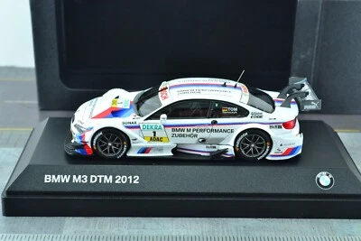 Coche de carreras Minichamps 80422348081 BMW M3 DTM 2013 #1 blanco escala 1/43 Foto 1 de 4