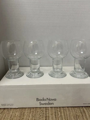 Vasos de ginebra Boda Nova Suecia vintage de 12 OZ usados en excelente estado Foto 1 de 4