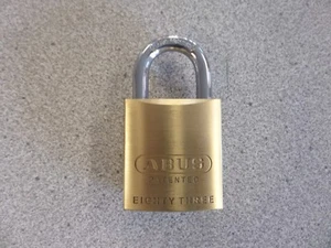 ABUS 83/45-323 SCHLAGE EVEREST C123 KEYWAY REKEYABLE BRASS PADLOCK - Picture 1 of 5