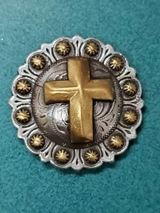 1,5" antiker Silber Concho mit messingfarbenem Kreuz - Bild 1 von 3