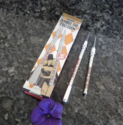 beneficio doble la precisión lápiz de cejas ultra fino nuevo en caja selecciona tu tono Foto 1 de 3