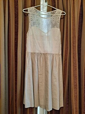 Vestido de renda e linho prata e branco tamanho 12 marca Kensie - Imagem 1 de 4