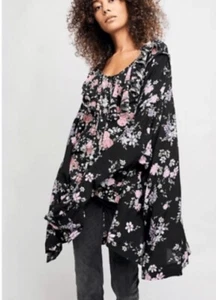 Free People Loretta Bell Sleeve V-Neck Top Size XS Oversized Whimsy Goth Fairy - Picture 1 of 10