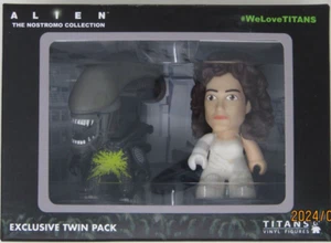 TITANS 3" VINYL FIGURES ALIENS EXCLUSIVE TWIN PACK  BRAND NEW 146 - Picture 1 of 2