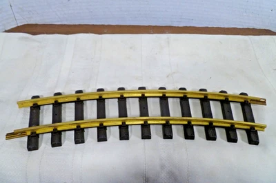 REA  Aristo-Craft (1)  Brass Curved Train Track #11100 G Scale w/ Screws - Image 1 of 4