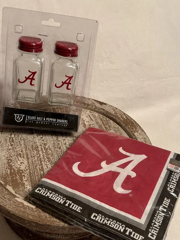 Alabama Crimson Tide Glass Salt & Pepper Shakers Bama UA & 20 Dinner Napkins Cover