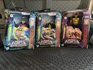 Transformers Legacy Insecticons Bombshell Kickback Shrapnel Complete Set - Picture 1 of 5
