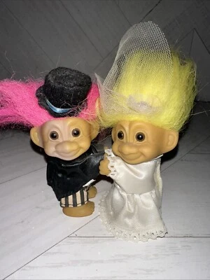 CONJUNTO VINTAGE DE DUAS BONECAS TROLL RUS ORIGINAIS - Noiva e Noivo - Imagem 1 de 4