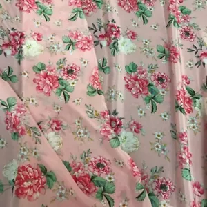 100% Pure Silk 14 momme Crepe Silk Fabric Pink Flower 55" wide 1 meter XX005 - Picture 1 of 3