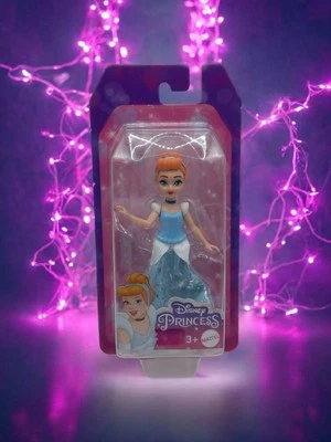 Mattel Disney Princesa Pequeña 3.5” Muñeca Cenicienta Nuevo Paquete Color Puede Variar  Foto 1 de 4