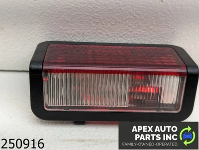 OEM 2006 BMW 325xi E91 3.0L   Boot Trunk Lid Light Luggage Compartment Foto 1 de 4