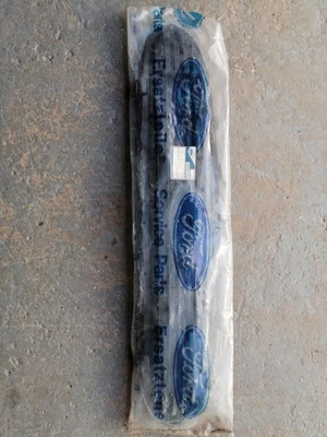 Mk5 Ford Transit 1994/00. Radiator Grille. 1104894  Nos.  - Image 1 of 2