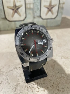 VINTAGE ANOS 80” TIMEX ELETRÔNICO DATA MERGULHADOR MOSTRADOR ESPORTIVO QUARTZO MASCULINO PRATA - Imagem 1 de 4