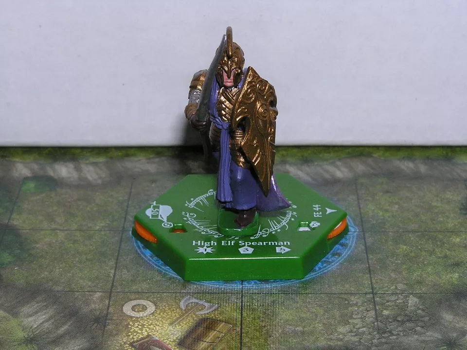 Sabertooth Lord of the Rings Fellowship of the Ring #044 High Elf Spearman - Image 1 of 1