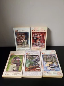 A Tea Shop Mystery by Laura Childs Book Bundle!! - Imagen 1 de 5