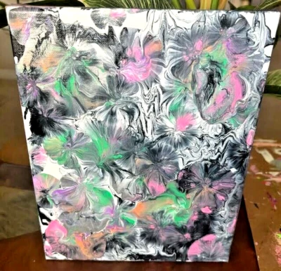 Pintura Abstracta Original Flores Verde y Negro Salpicaduras de Color Acrílico Foto 1 de 4