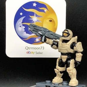 HALO Mega Bloks SPARTAN Oceanic (tan) FIGURE CNK25 UNSC Fireteam Rhino 2015 - Picture 1 of 6