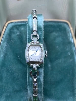 Vintage Gruen Precision 17 Jewels 10K Gold Filled Swiss Wind Up Ladies Watch - Image 1 of 4