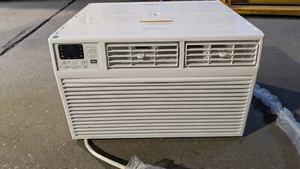 Air conditioner Emerson Quiet Kool Model EATE14RSD2T 14000 Btu 02/2020 - Picture 1 of 13